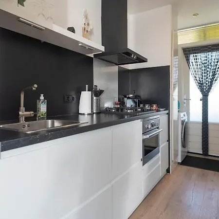 De Schelp 67, Free Parking Zandvoort