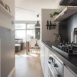 De Schelp 67, Free Parking